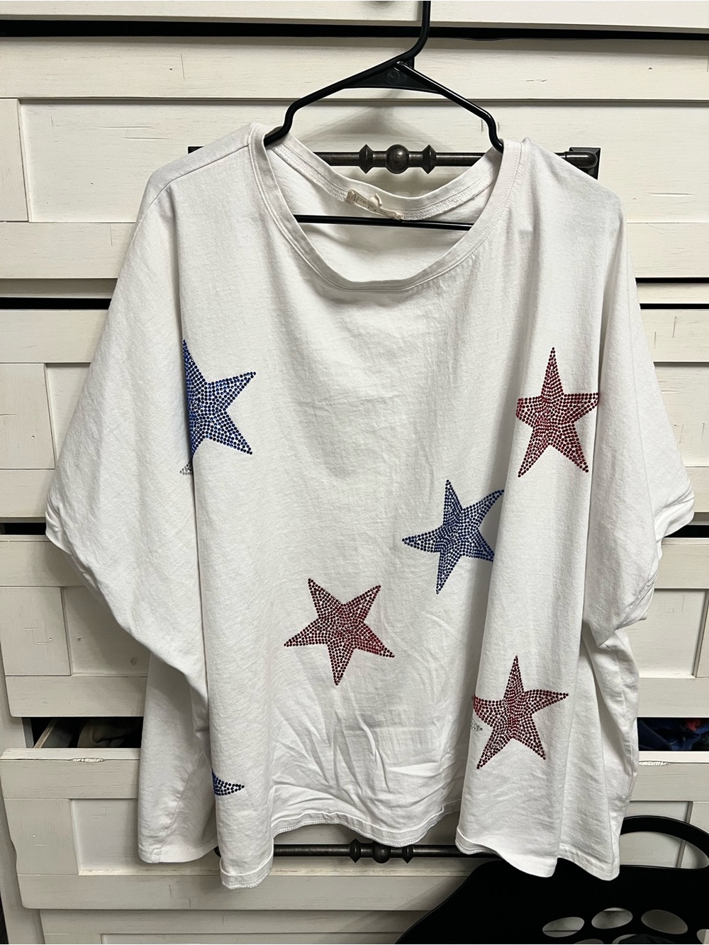 Peach Love California White Tee with Red & Blue Star Accents